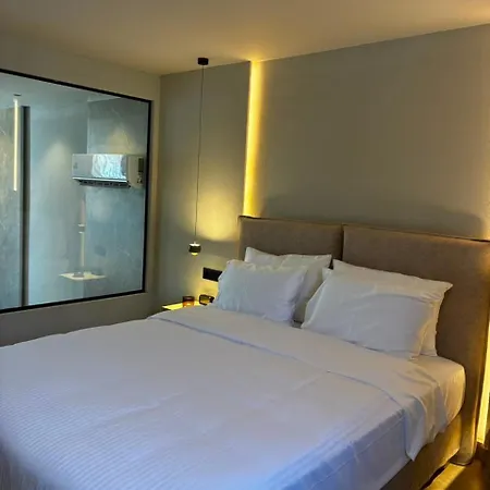 Elan Loft *